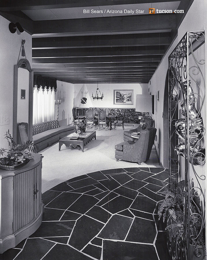 1965 ÃÛèÖÖ±²¥ home photos: House oriented to climate and Southwest